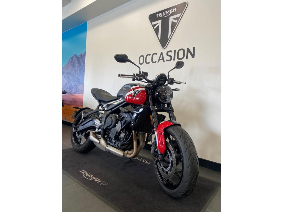 TRIUMPH TRIDENT 660
