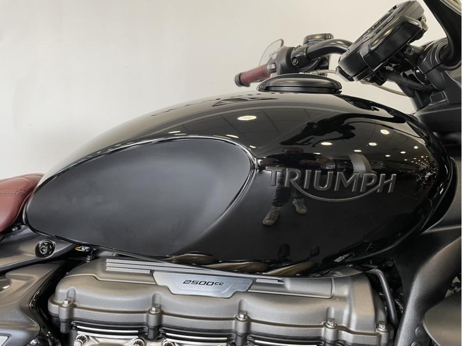 TRIUMPH ROCKET 3 R 