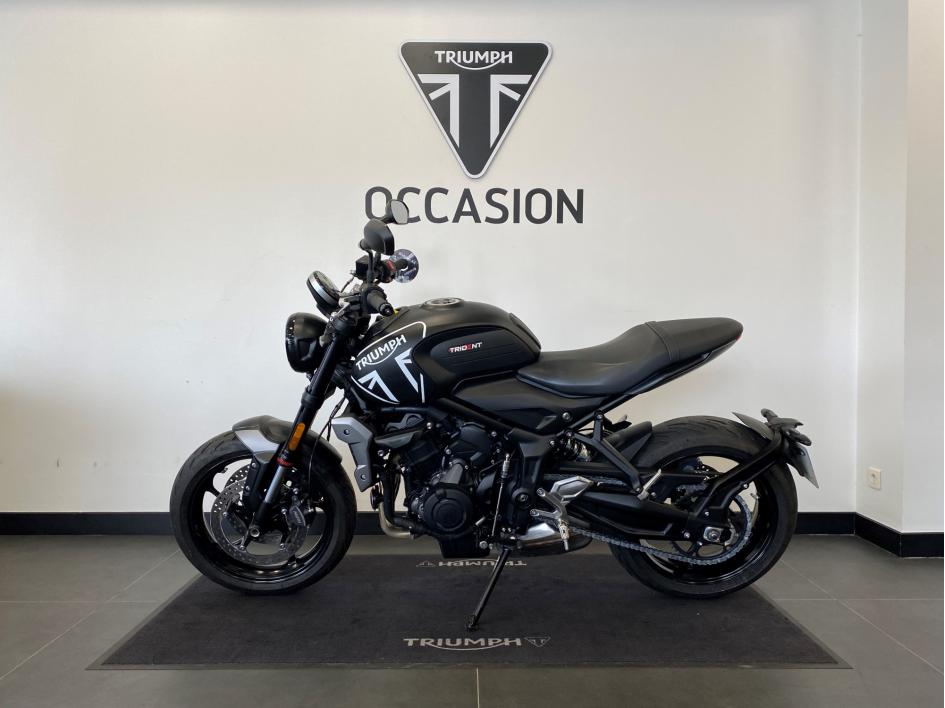 TRIUMPH TRIDENT 660