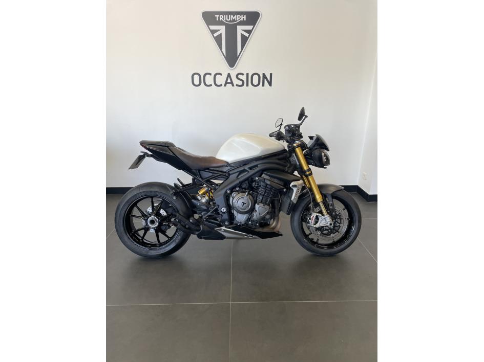 TRIUMPH SPEED TRIPLE 1200 RS