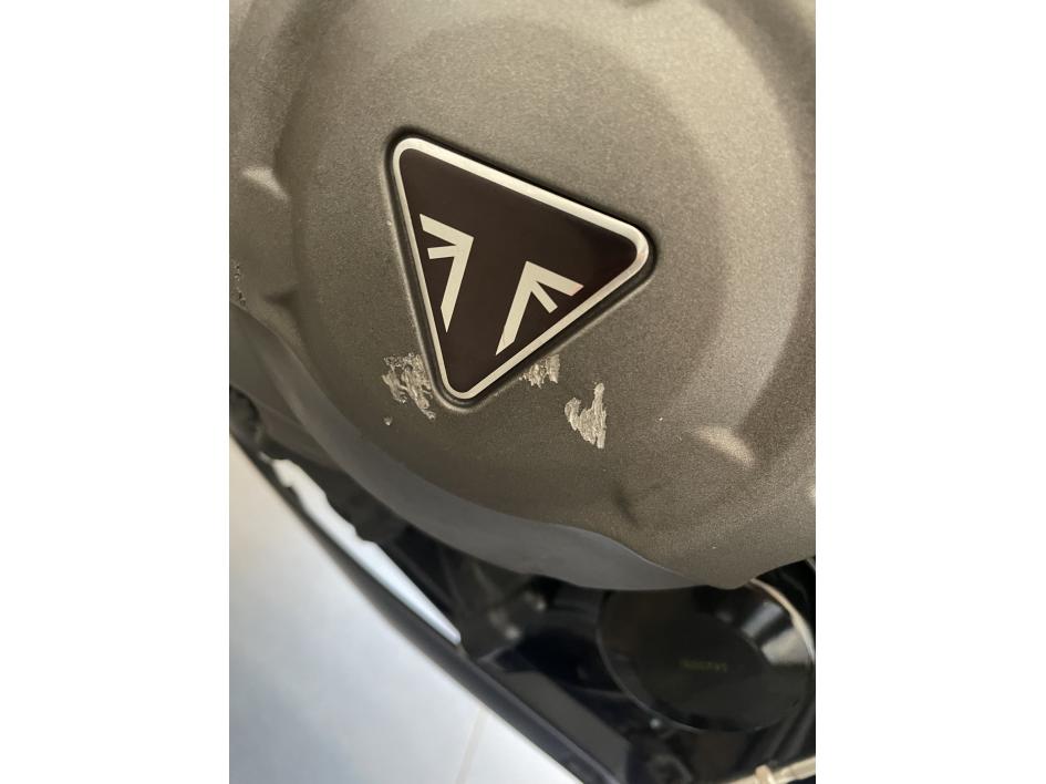 TRIUMPH SPEED TRIPLE 1200 RS