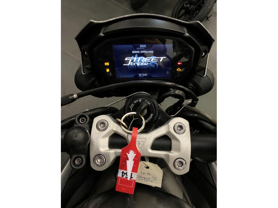 TRIUMPH STREET TRIPLE 765 RS